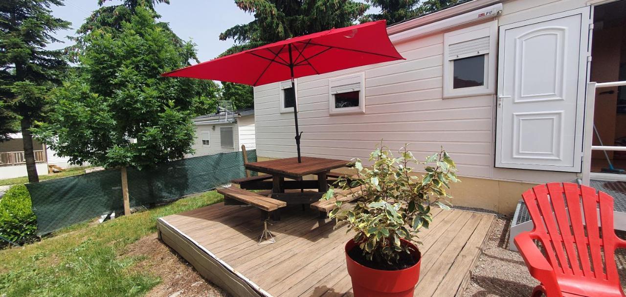 Mobil Home Dans Camping Saillagouse Rom bilde